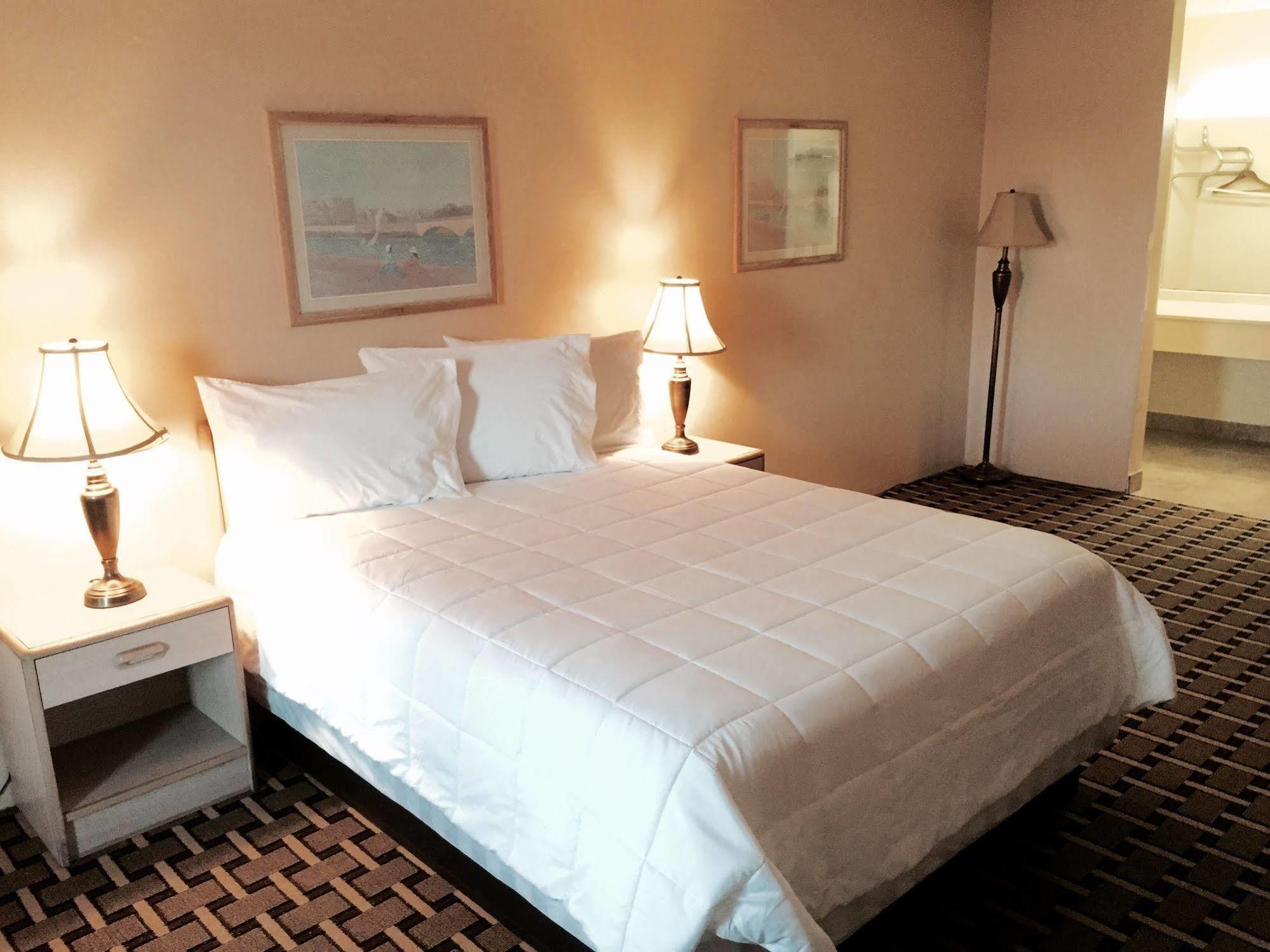 Ellisville Palms Garden Inn מראה חיצוני תמונה
