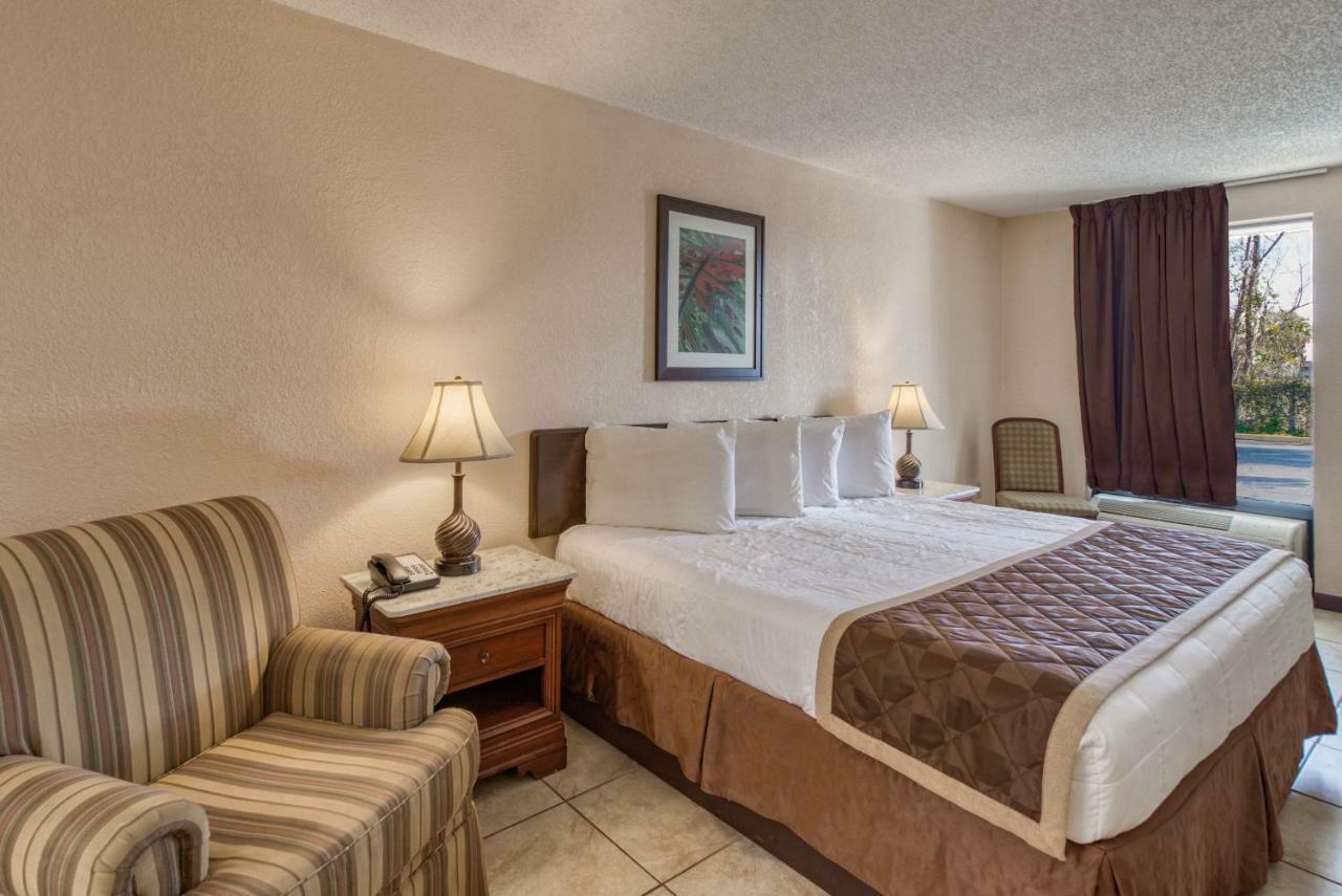Ellisville Palms Garden Inn מראה חיצוני תמונה